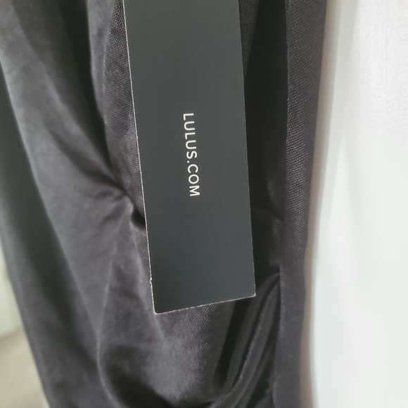 Lulu's Dress - Picture 5 of 5